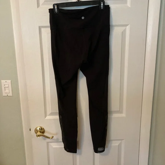 Lululemon Body Con Tight - Picture 4 of 7